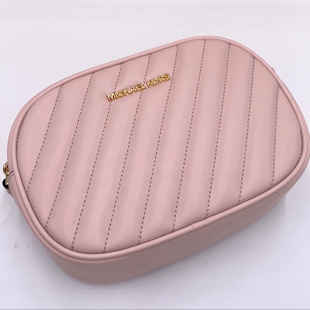 MICHAEL KORS ROSE SM OVAL CAMERA XBODY POWDER BLS - Picture 9 of 15